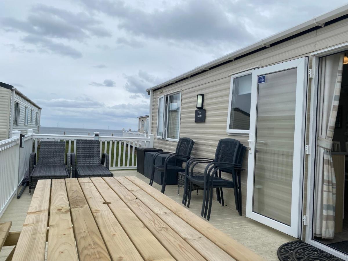 New Sea View Platinum Caravan With Huge Decking Newcastle-upon-Tyne Exteriör bild