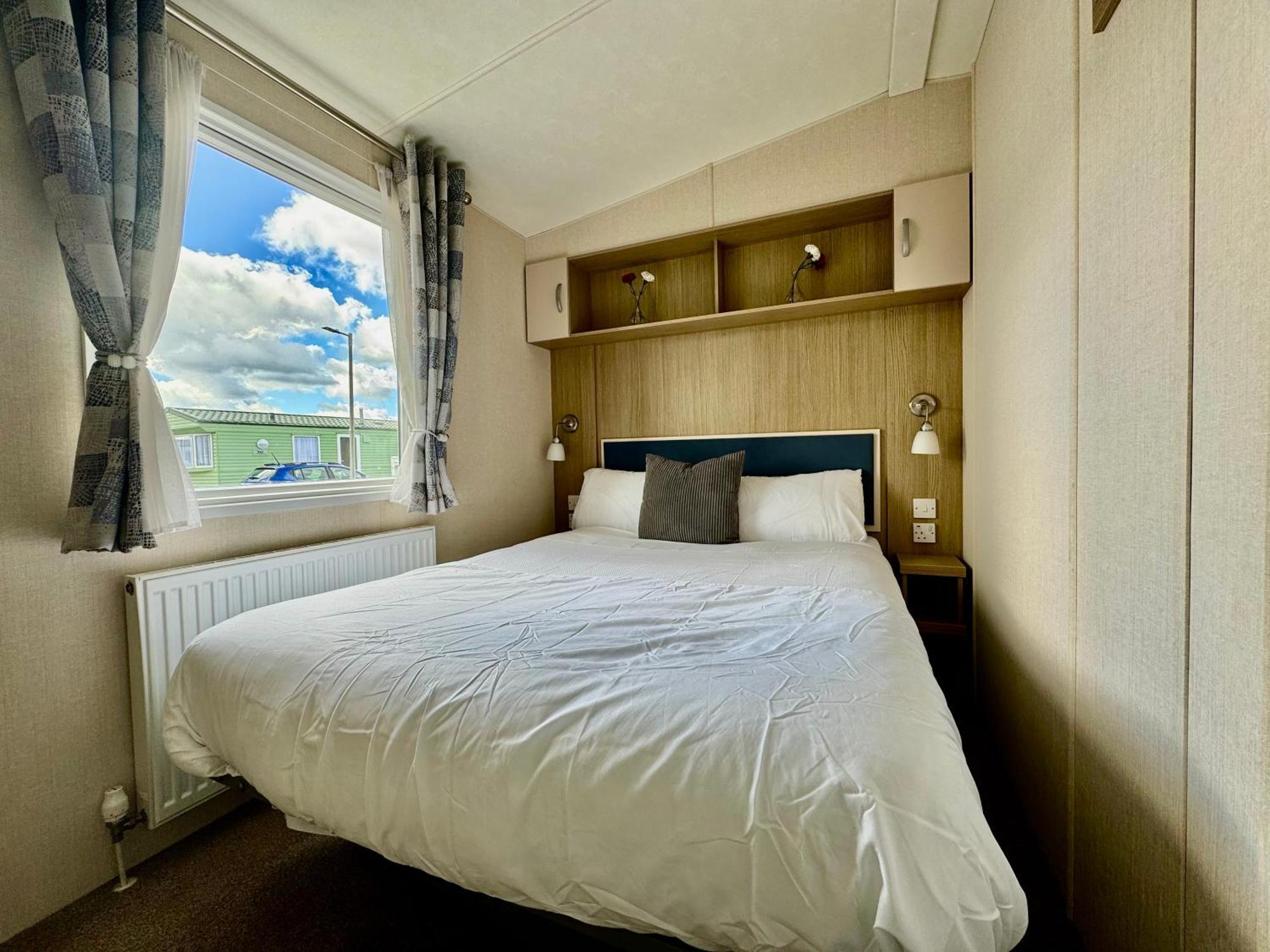 New Sea View Platinum Caravan With Huge Decking Newcastle-upon-Tyne Exteriör bild